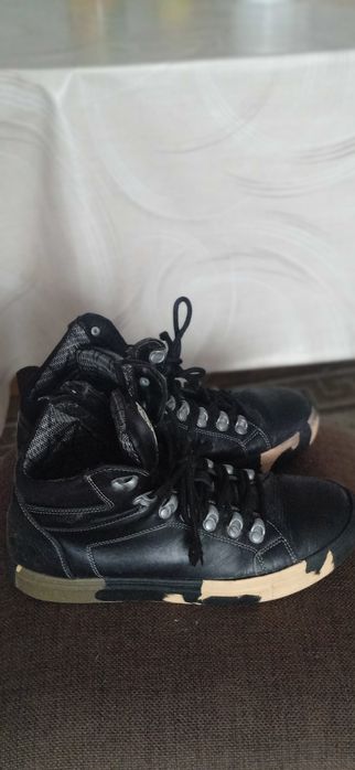 Ботінки шкіряні 39 розмір