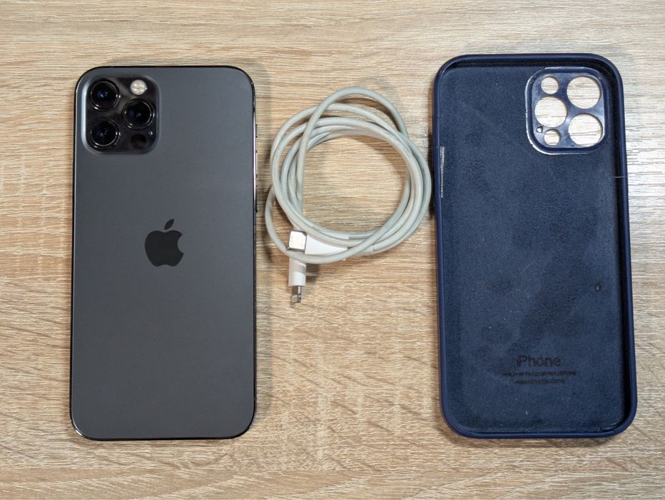 Iphone 12 pro 256 gb б/в акум 90%