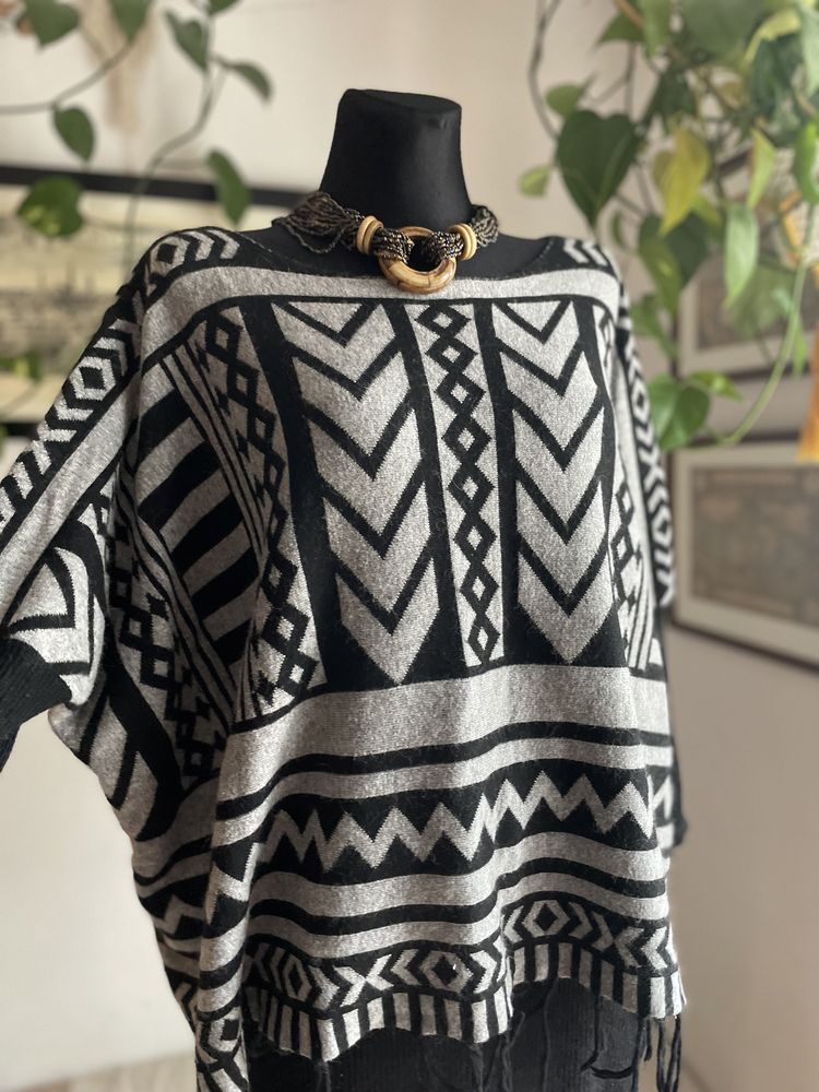 Sweter Szaro Czarny Damski Szeroki Boho Frędzle Etno Oversize