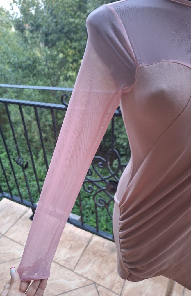Krótka elegancka sukienka pudrowy róż Nowa Femme Luxe rozmiar S 36