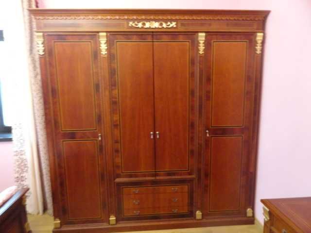 Спальня деревянная шпон Италия