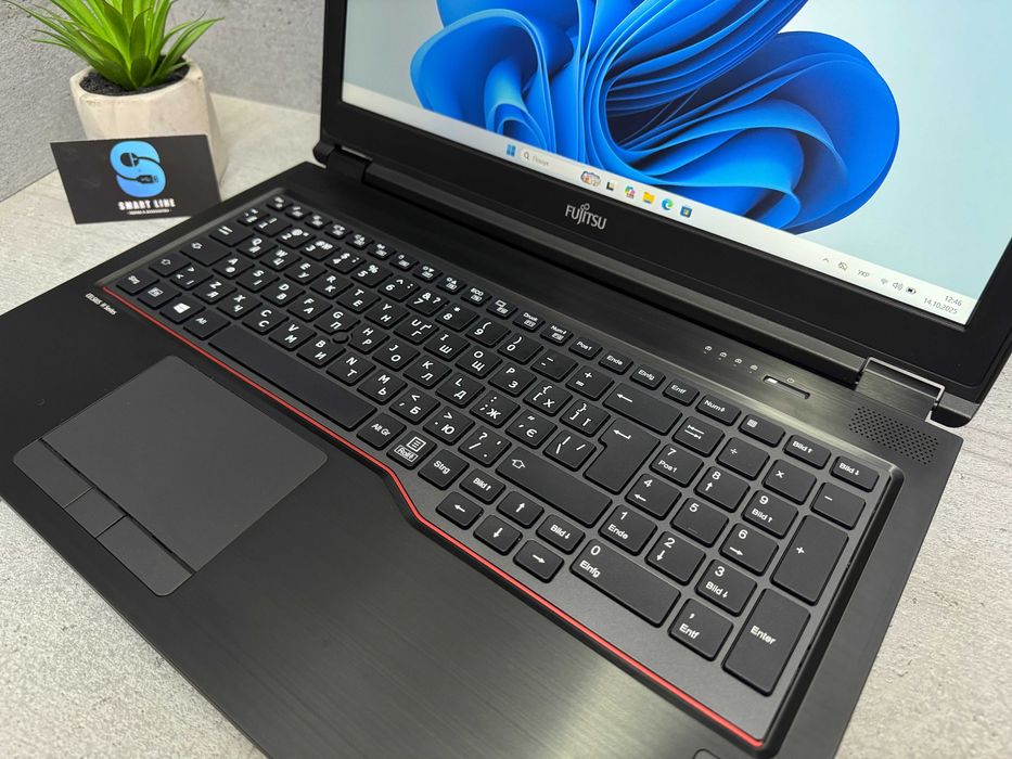 Ігровий ноутбук Fujitsu H780/i7-8750H/15.6"/32gb ddr4/512 ssd/Nvidia