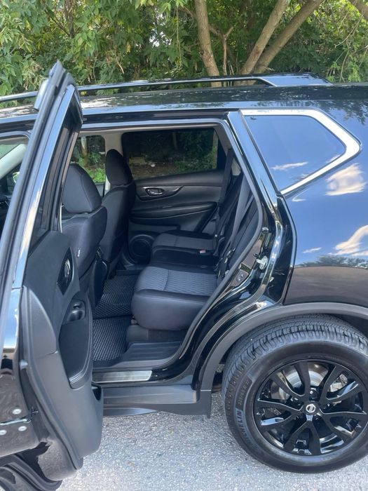 Продам Nissan Rogue 2017