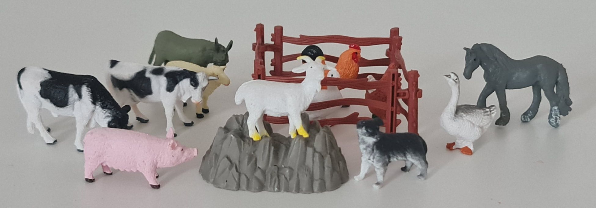 Zestaw figurek zwierząt  - farma