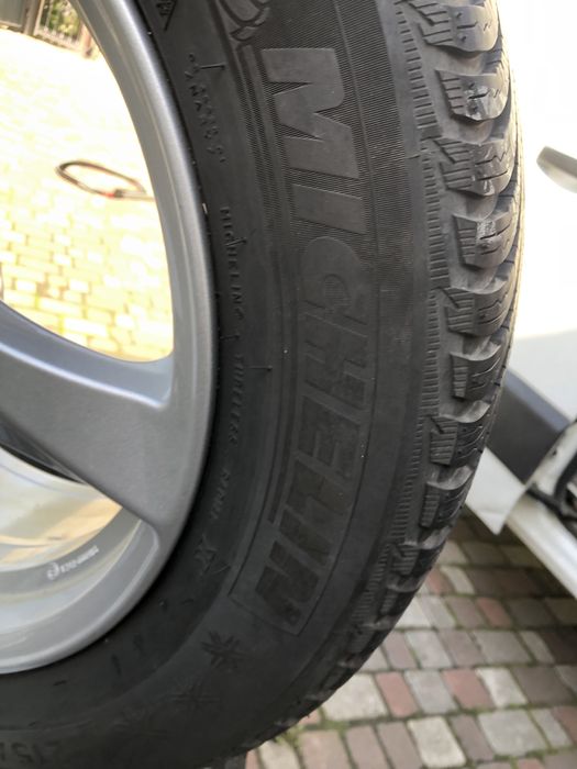 Комплект дисків з колесами Trafic Vivaro LK 114.3 215/60 R17
