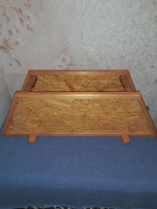 Полиця дерев'яна двухповерхова