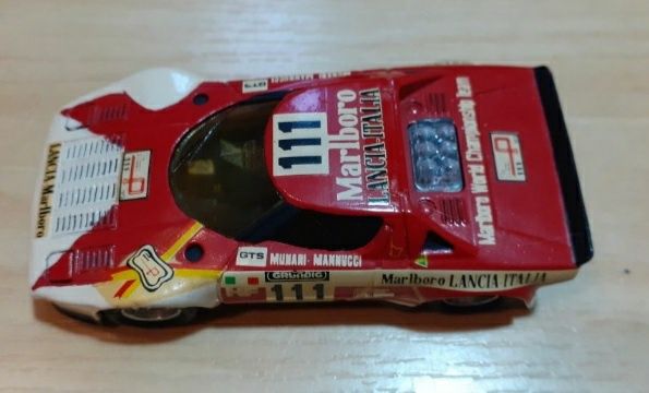 Miniatura antiga Lancia Stratos esc.1/43