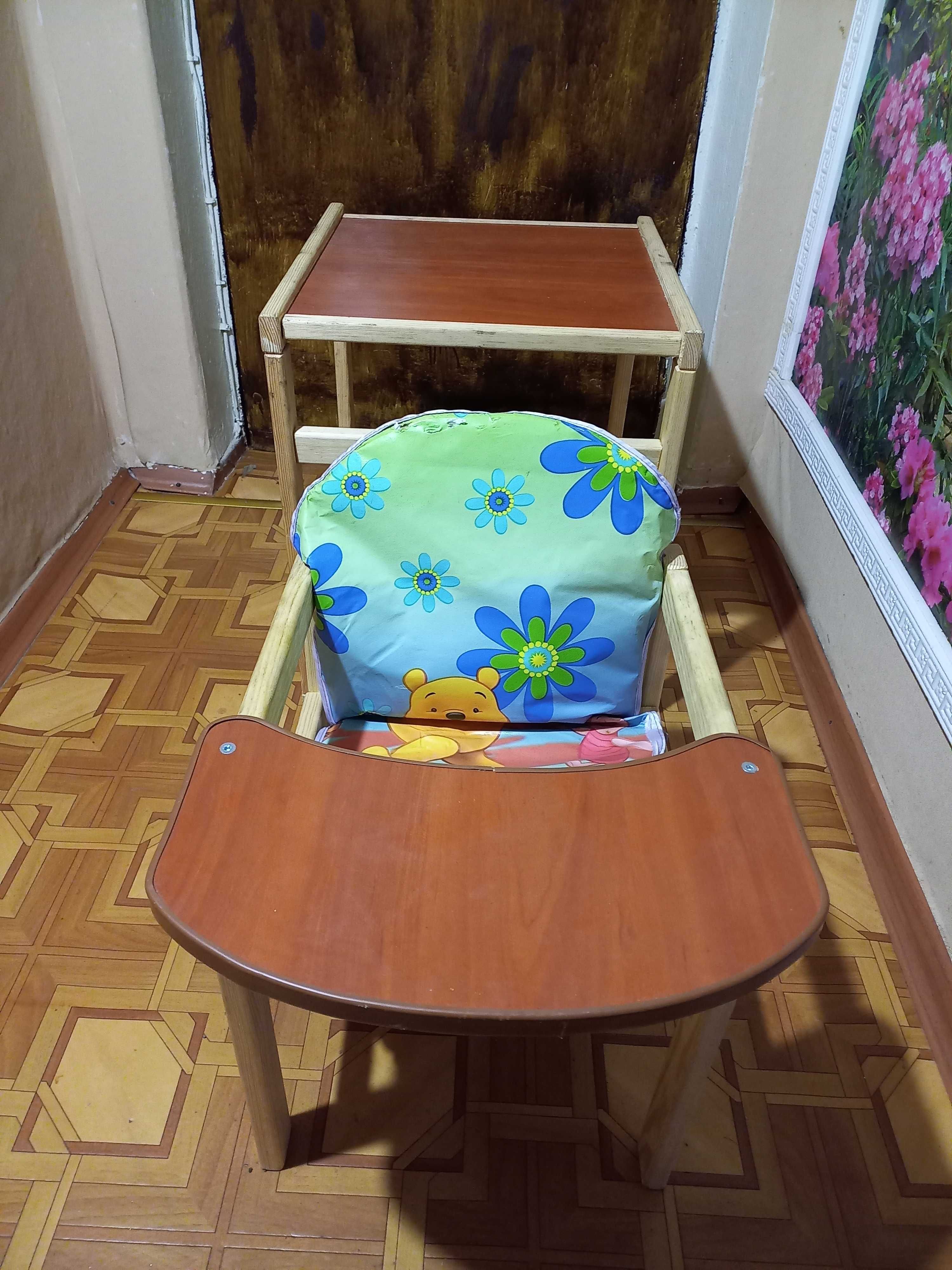Продается детский столик со стульчиком