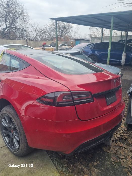 Tesla model s plaid по запчастям