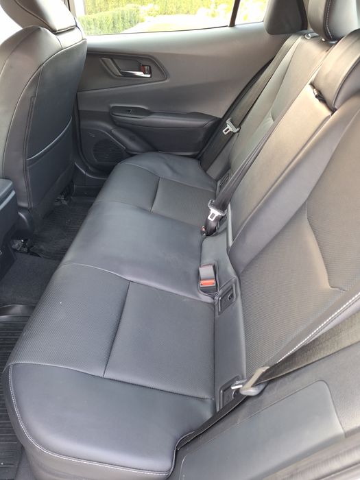 Toyota Prius V Hybryda XLE 2.0 benzyna 223 KM 2023r.