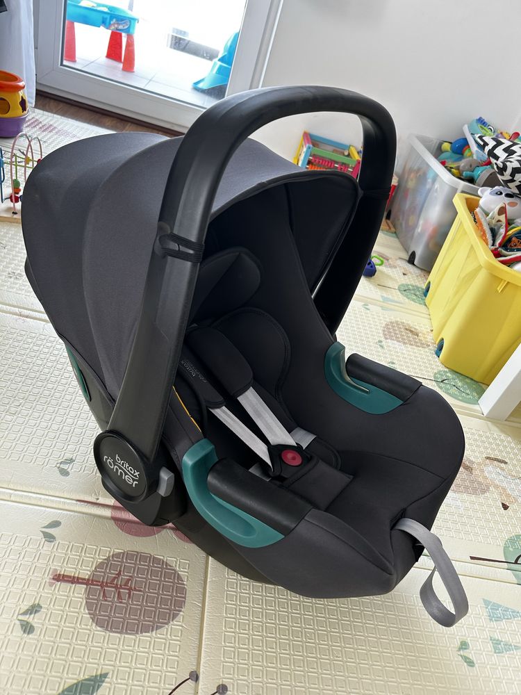 Fotelik Britax Römer BABY-SAFE 3 i-SIZE