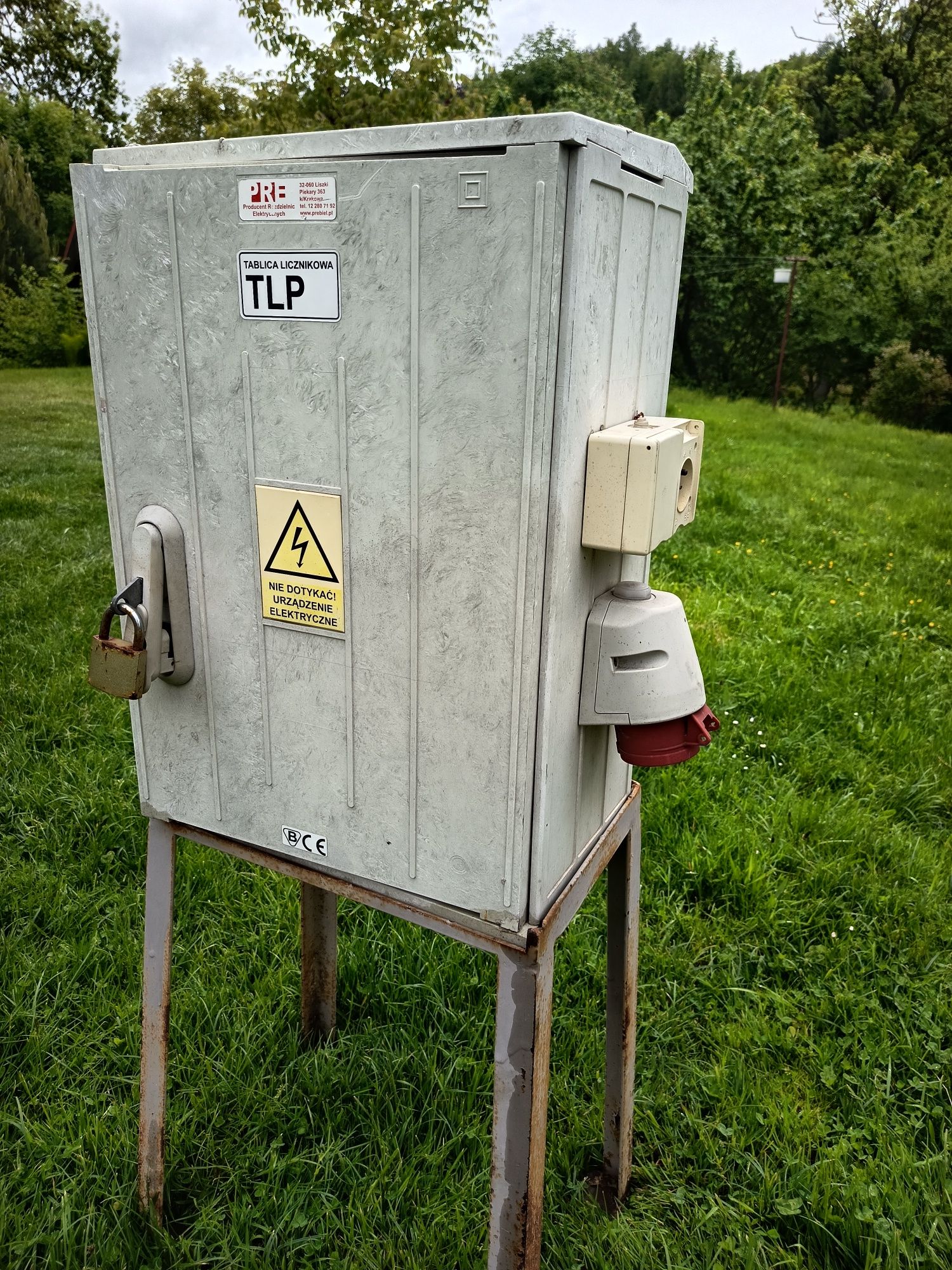 Skrzynka elektryczna na budowę.