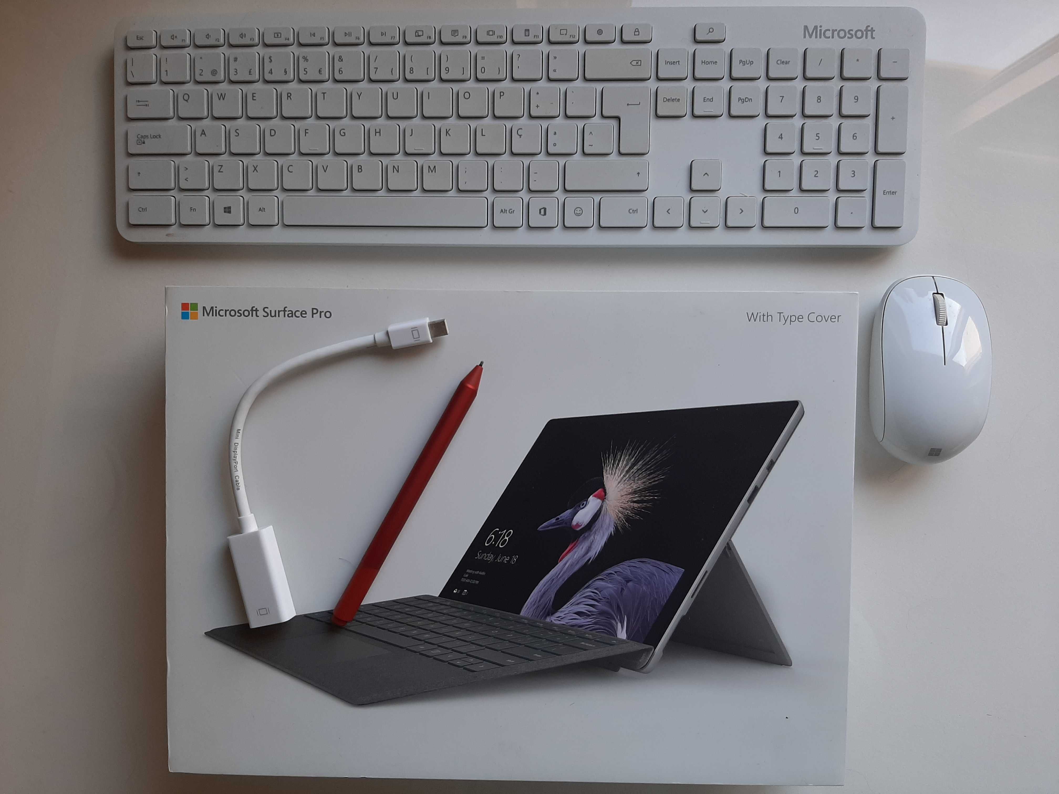Microsoft Surface Pro + teclado e rato Microsoft + caneta surface +..