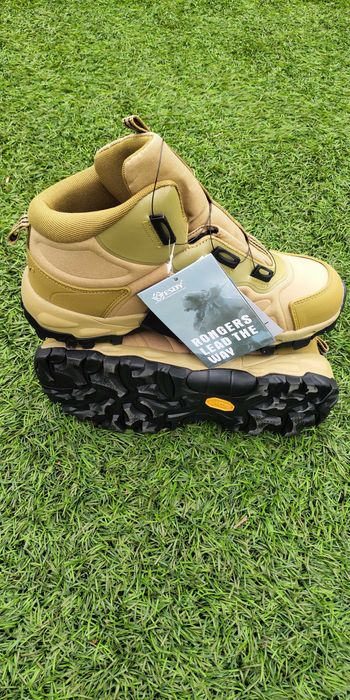 Тактичні кросівки