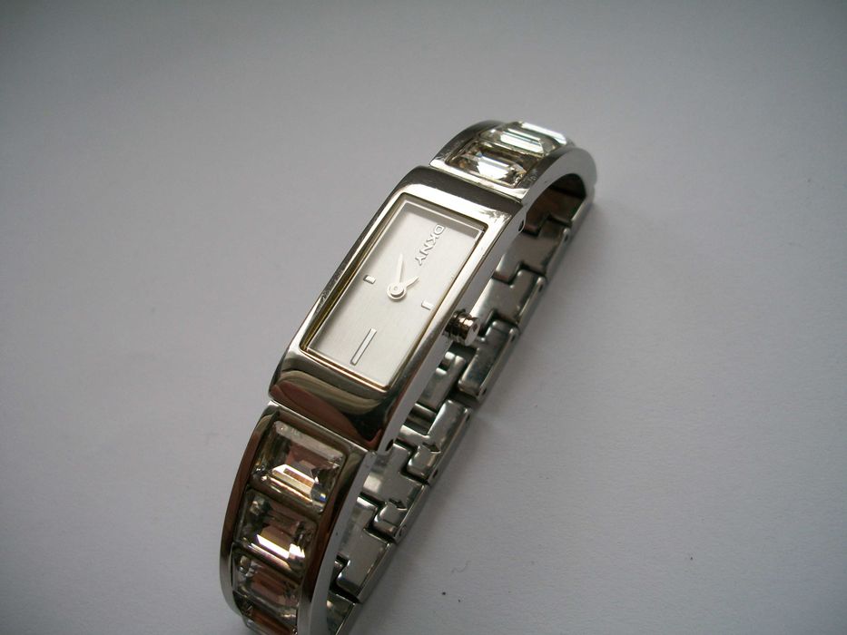 женские часы- браслет  DKNY  ny3493 кристаллы Сваровски оригинал