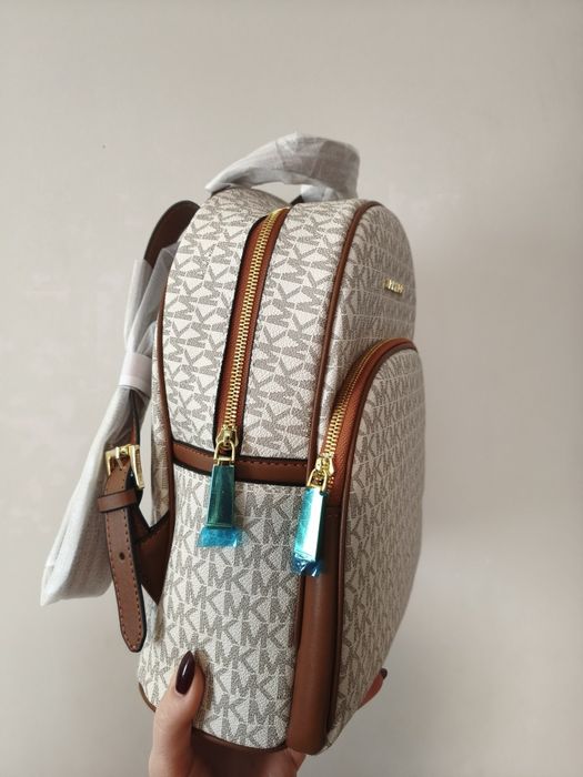 Крутезний рюкзак МК !