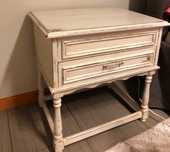 Szafka nocna, Niciak shabby chic