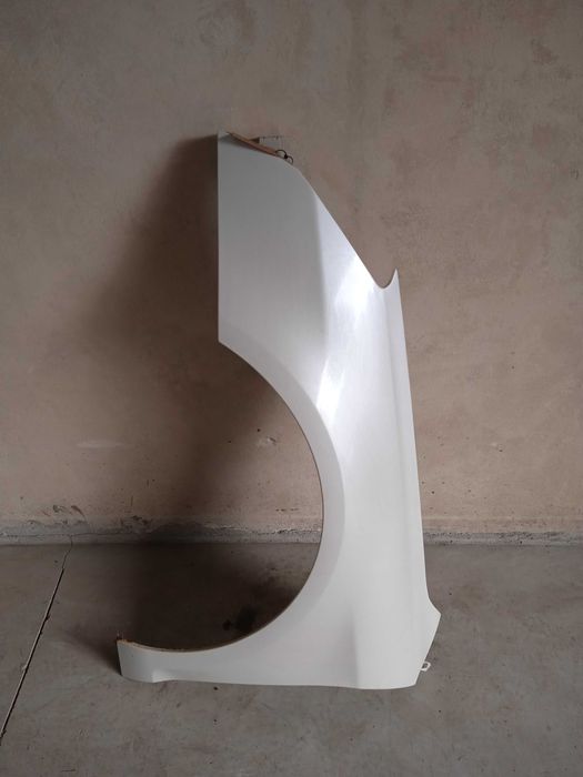 Błotnik lewy Citroen C5 X7 08-15 r KWED