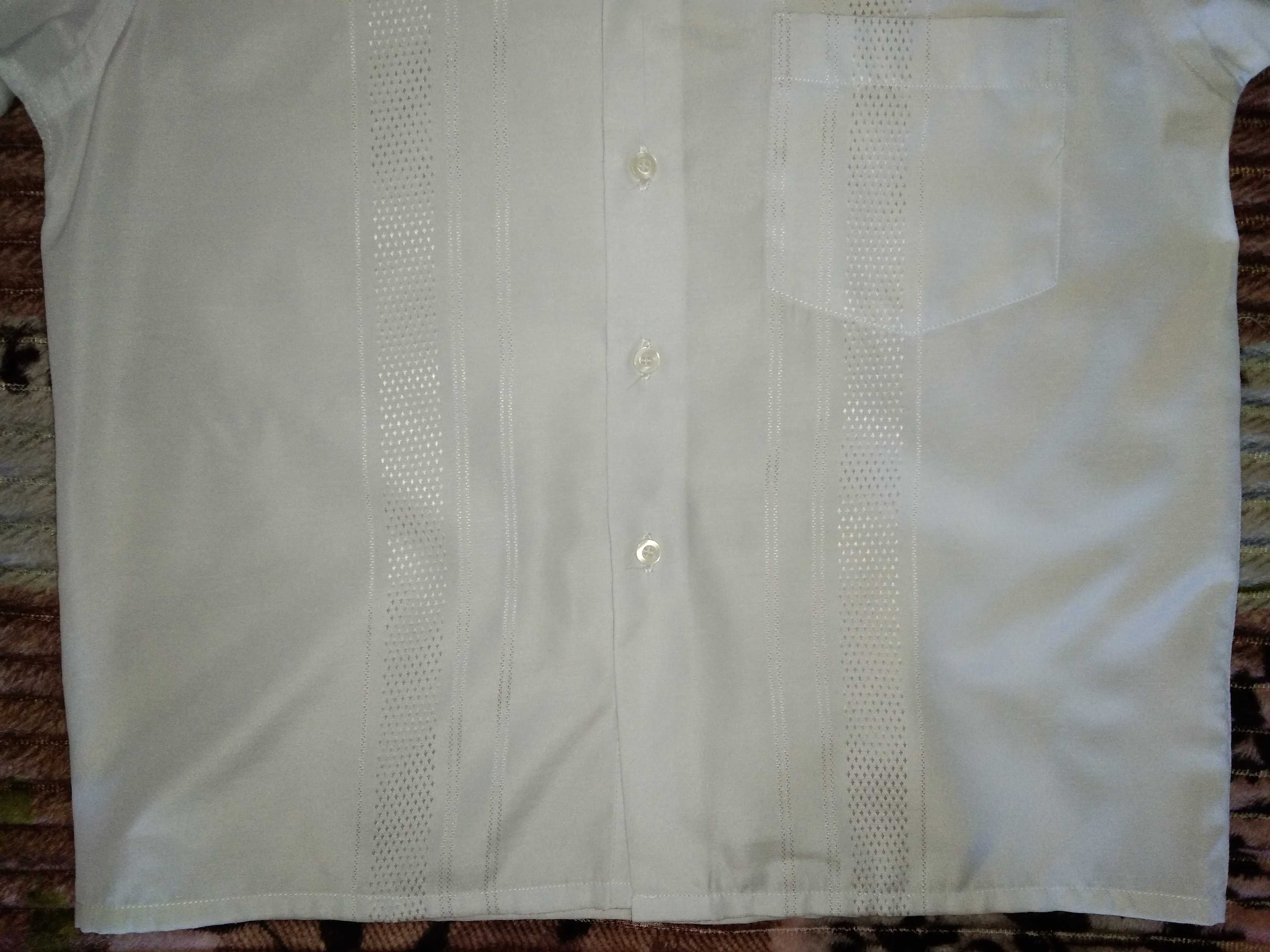 Рубашка белая в школу р. 33(140-152), хорошее состояние