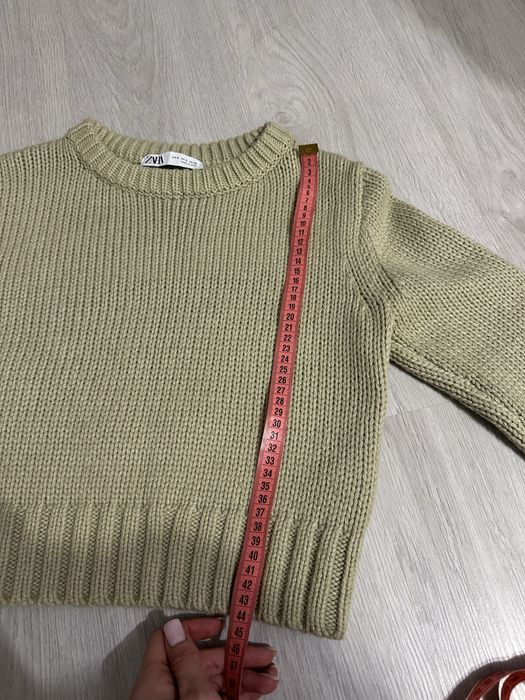 Светр zara s нова оливкового відтінку