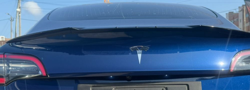 Spoiler tesla model 3