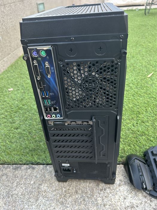 Torre Gaming , vendo por falta de uso