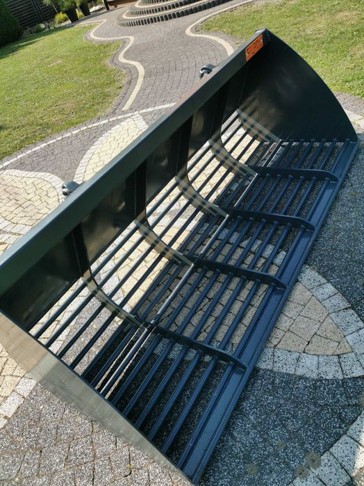 Szufla Łycha ażurowa przesiewowa Euro ramka do ciągnika-tura, koparki