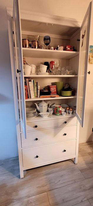 Witryna Hemnes Ikea
