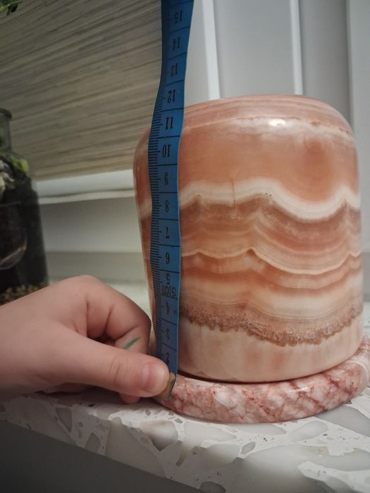 Swiecznik z kamienia mineralnego onyx