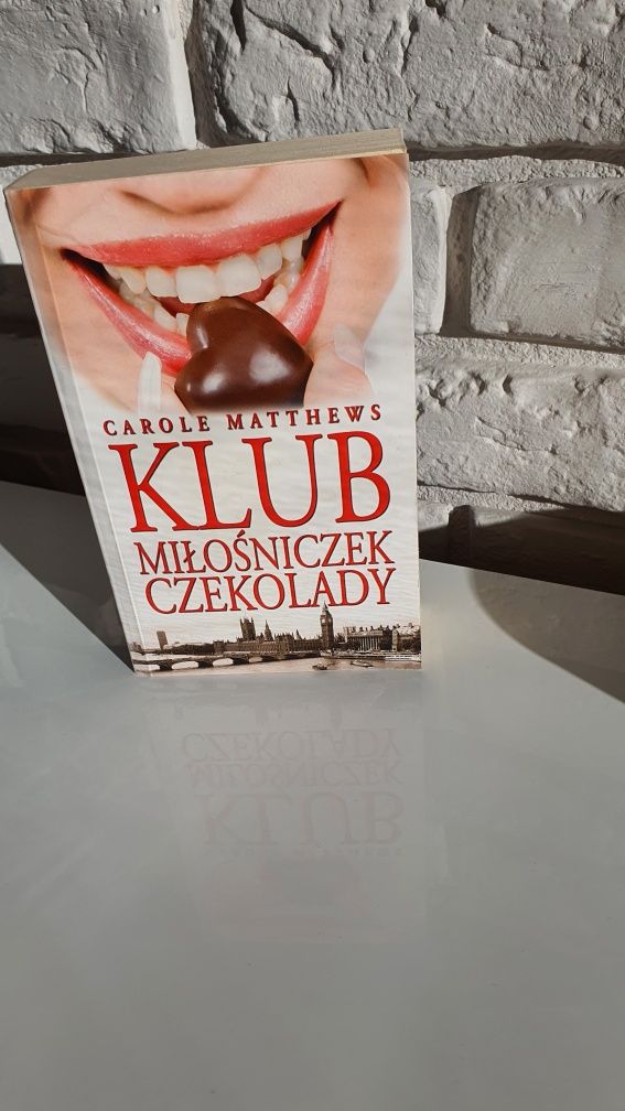 Książka "Klub miłośniczek czekolady" Carole Matthews