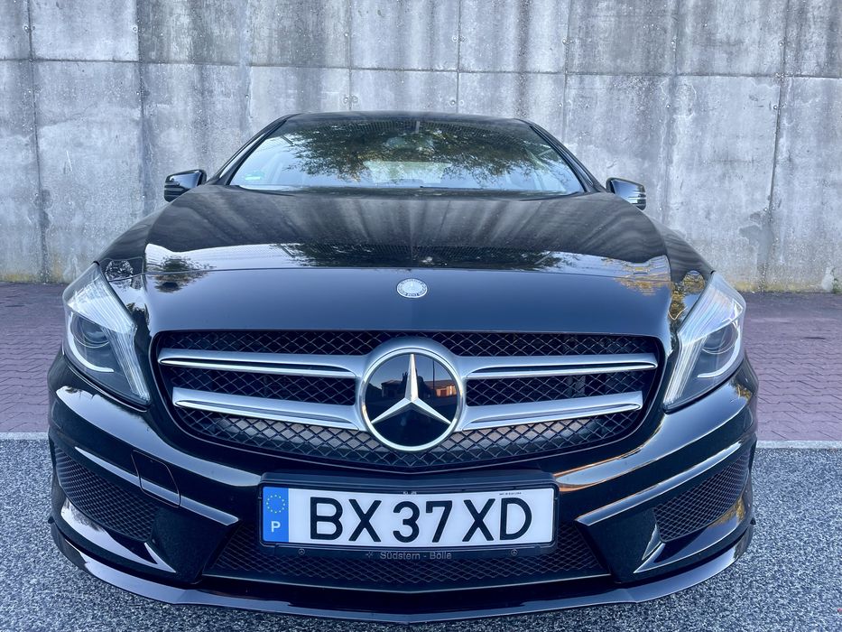 Mercedes A200 AMG Leds Est. c/ Pele Alcantra Camera Traseira