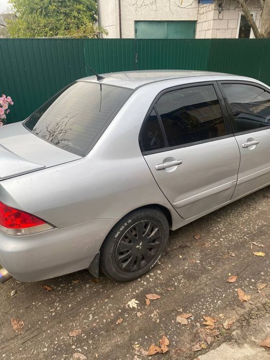 Продам свій автомобіль лансер 9