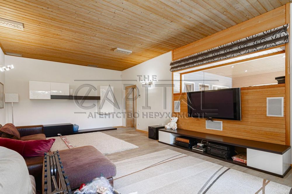 Пропонується в оренду авторський,сімейний будинок на Осокорках 300м2