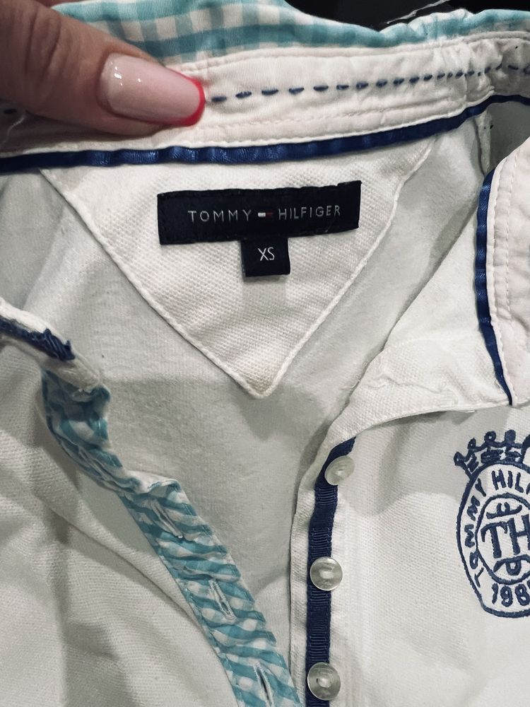 Koszulka Polo biała błękit Tommy Hilfiger r. XS logo kołnierzyk