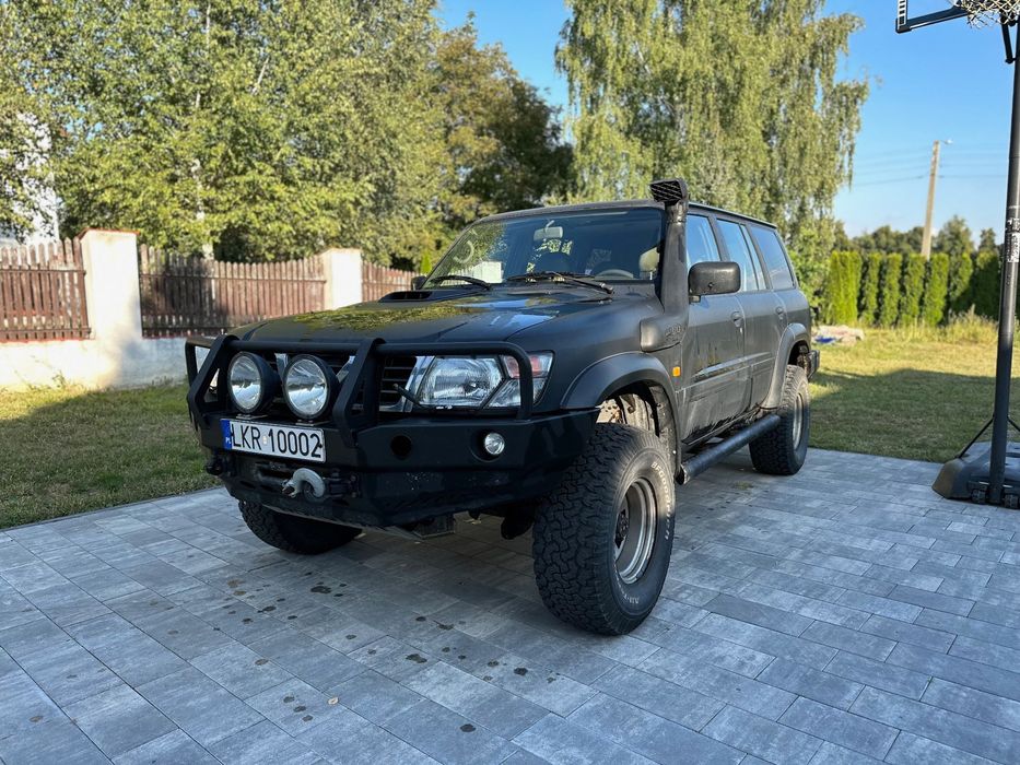 Nissan Patrol Fajnie doposażony, hak, niski przebieg, zdrowy silnik