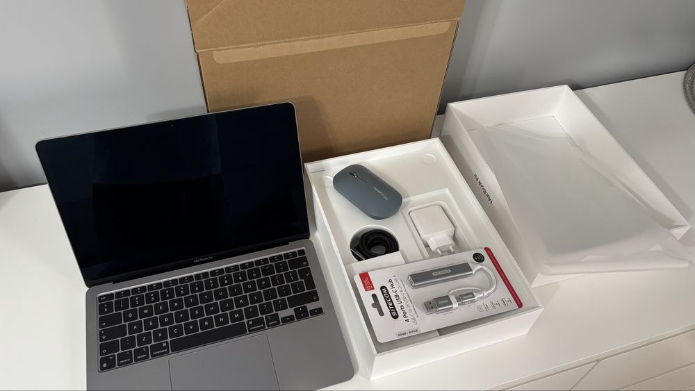 Macbook Air M1 2020 Idealny Stan Akcesoria