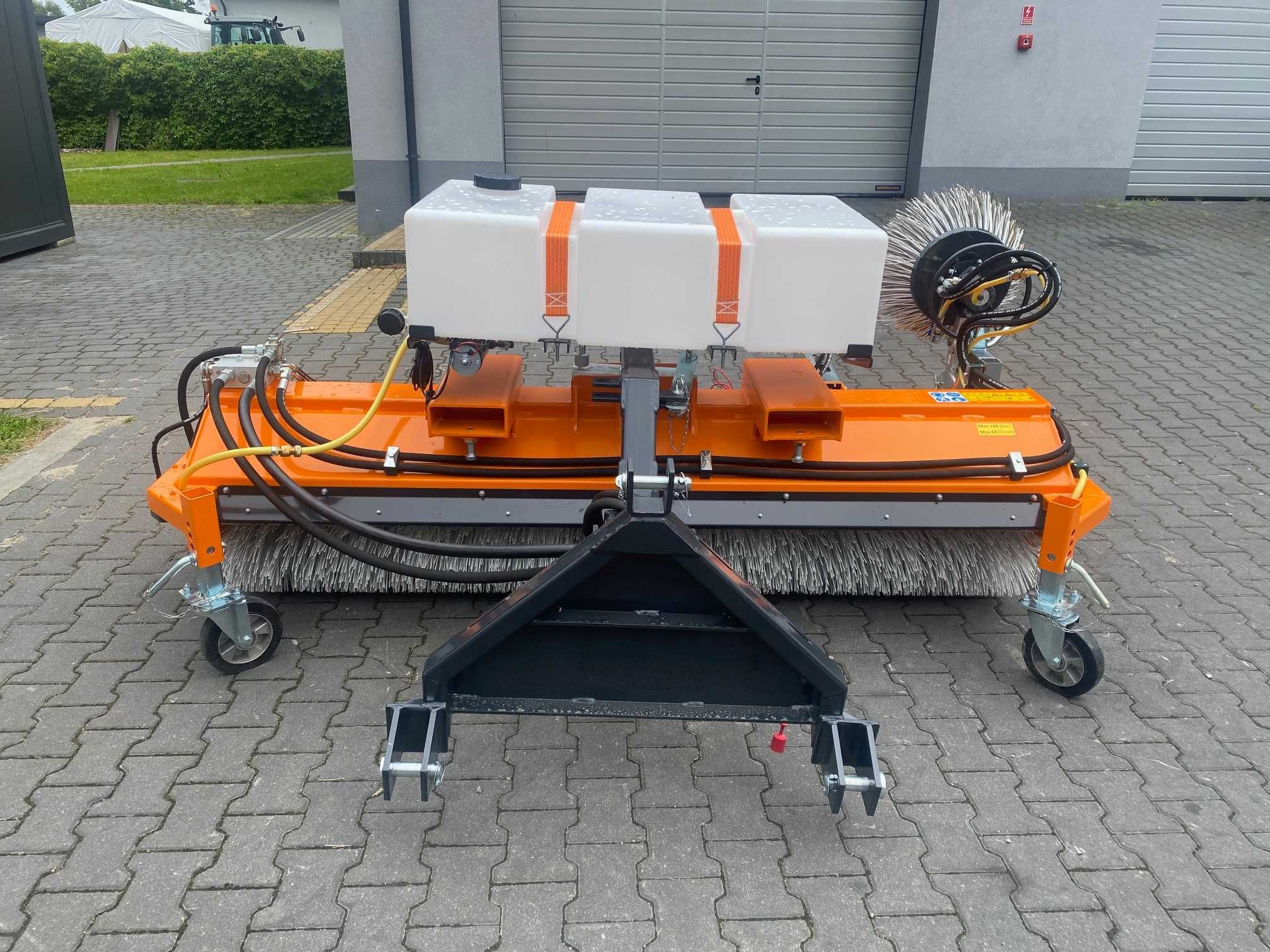 Zamiatarka + Szczotka Boczna Na Tuz Przedni Talex 2,3