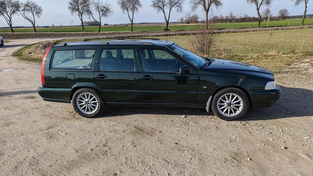 Volvo V70 2.3 T5 240KM Jasne skóry