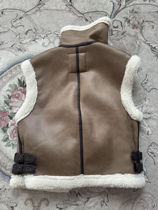 Жилет Zara размер s-m