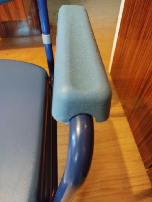 Vendo cadeira sanitária