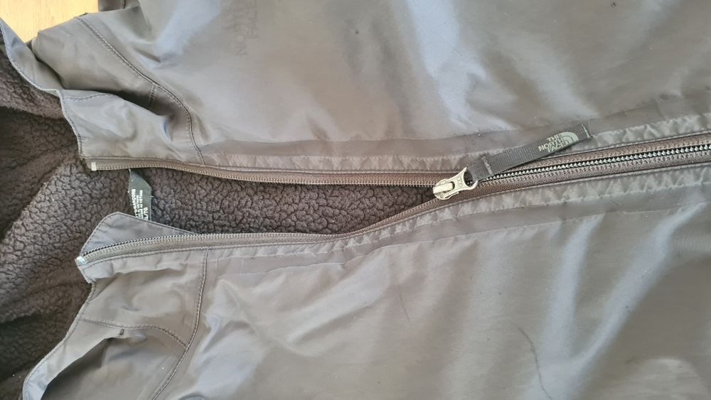 Kurtka The North Face TNF. Wiatrówka. Z polarem ocieplana. Rozmiar M L