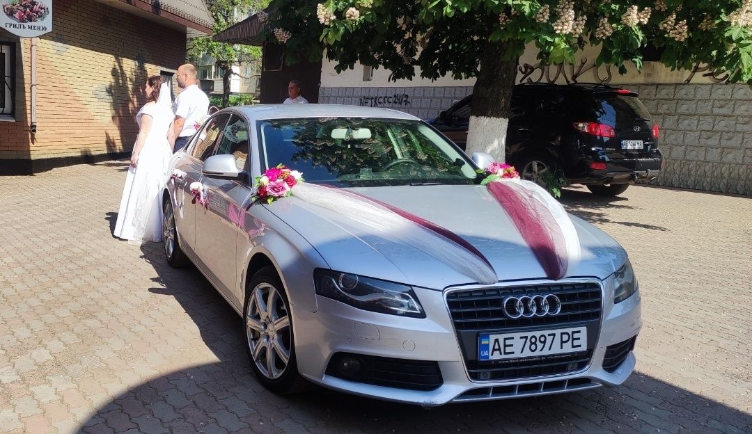 Оренда автомобіля на весілля із водієм. Аренда авто на свадьбу