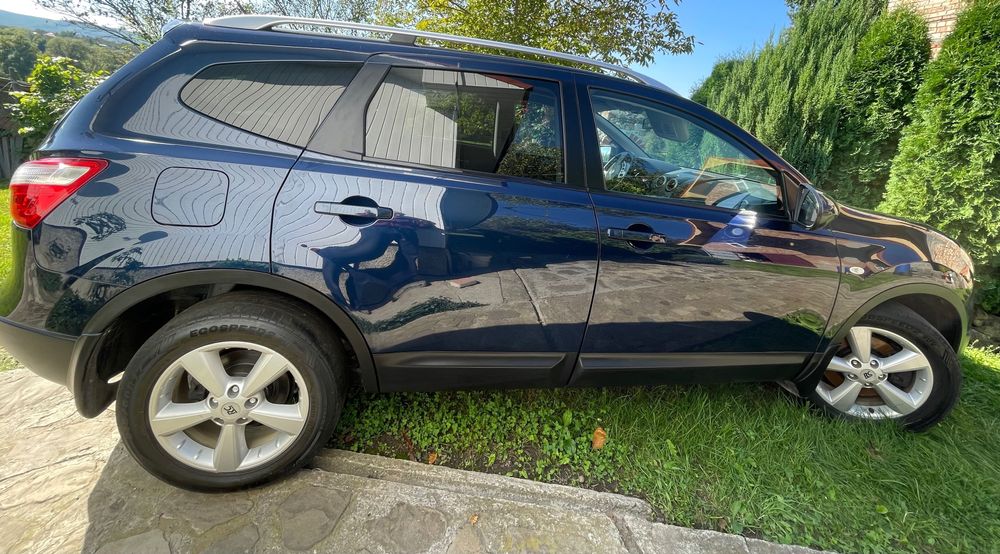 Nissan Qashqai+2