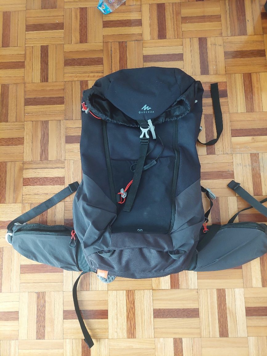 Mochila de Caminhada 20L