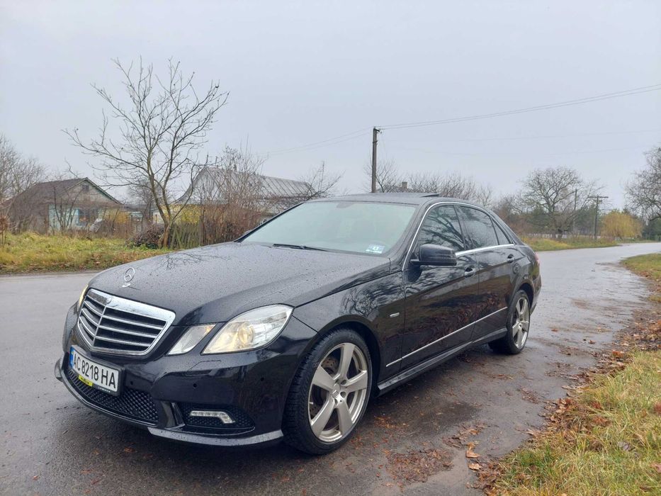 Mercedes-Benz E-Class 2012