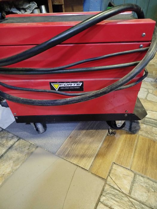 продам зварювальний напівавтомат.