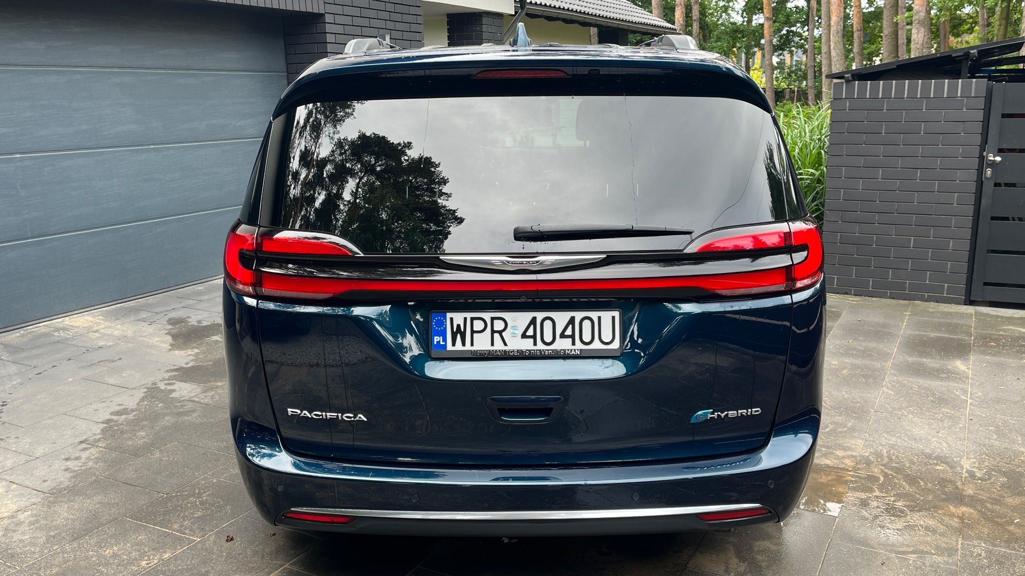 Chrysler Pacifica Pinnacle Hybrid Plug-in