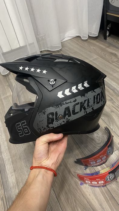 Мото шлем мотард