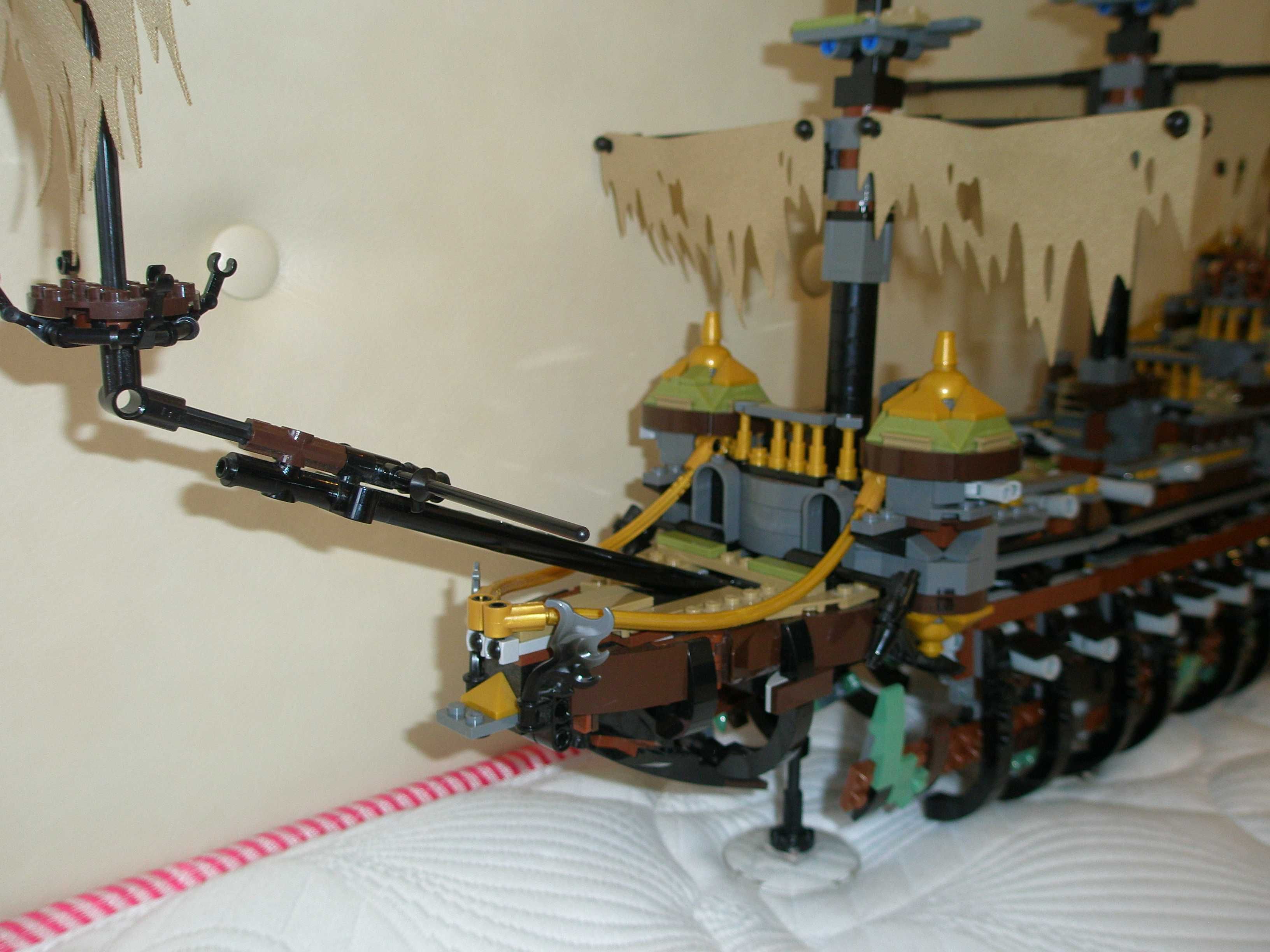 Конструктор LEGO Pirates of the Caribbean Тихая Мэри 71042