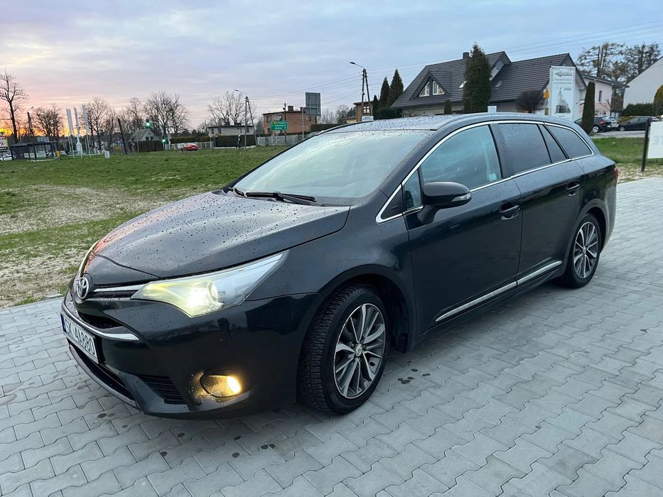 Toyota Avensis Toyota Avensis III 2017 LPG Automat Polski Salon